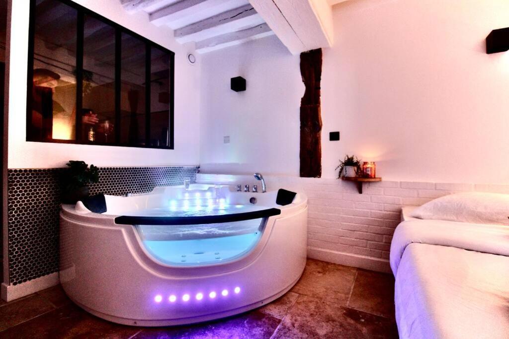 Le Spa Beauvoisine - Jacuzzi Sauna Rouen Centre Free Parking Zewnętrze zdjęcie
